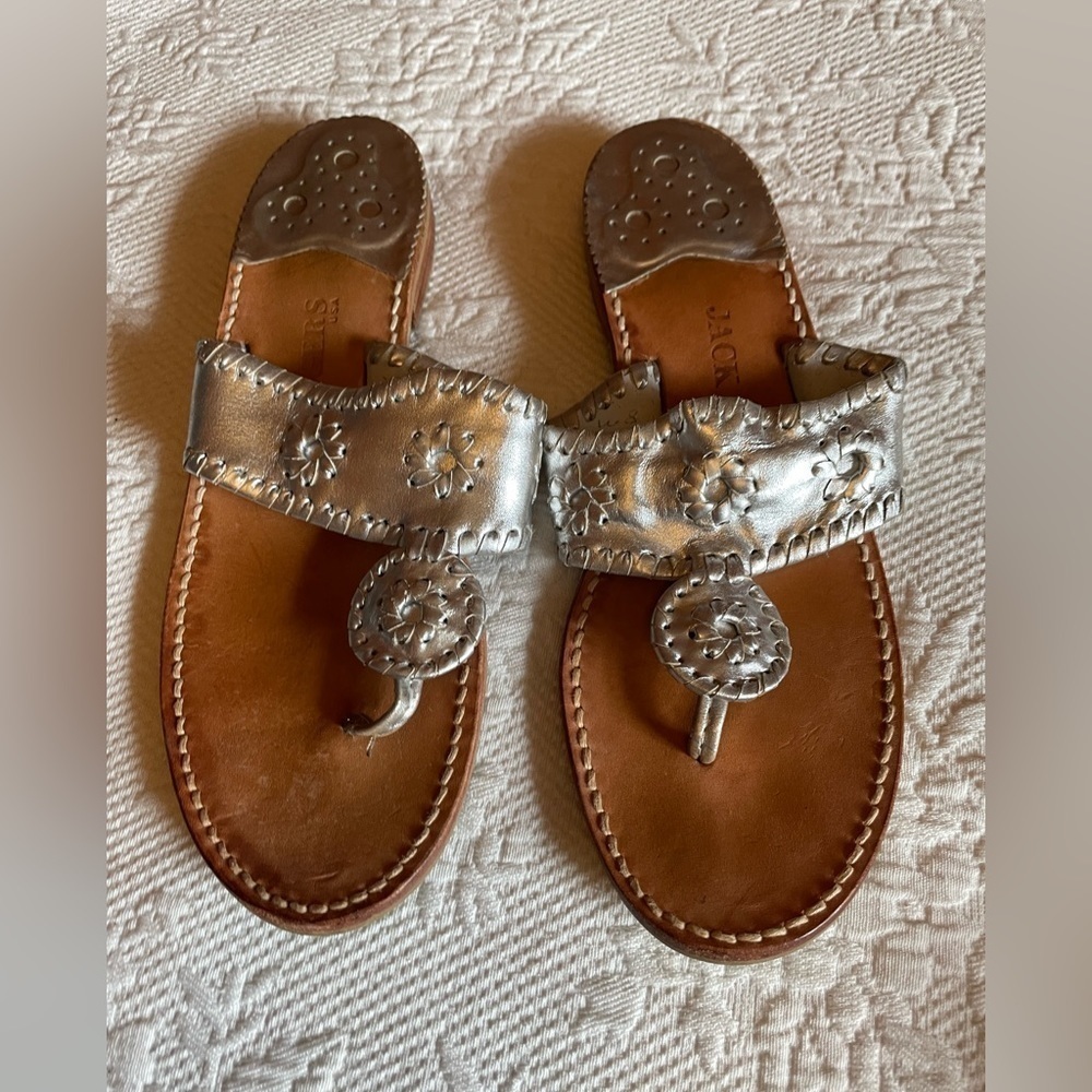 Jack Rogers silver sandal. Size 8M